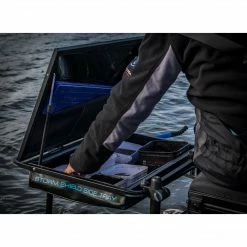 Preston Innovations Roleri,držači,nastavci,bankstick Preston Storm Shield Side Tray